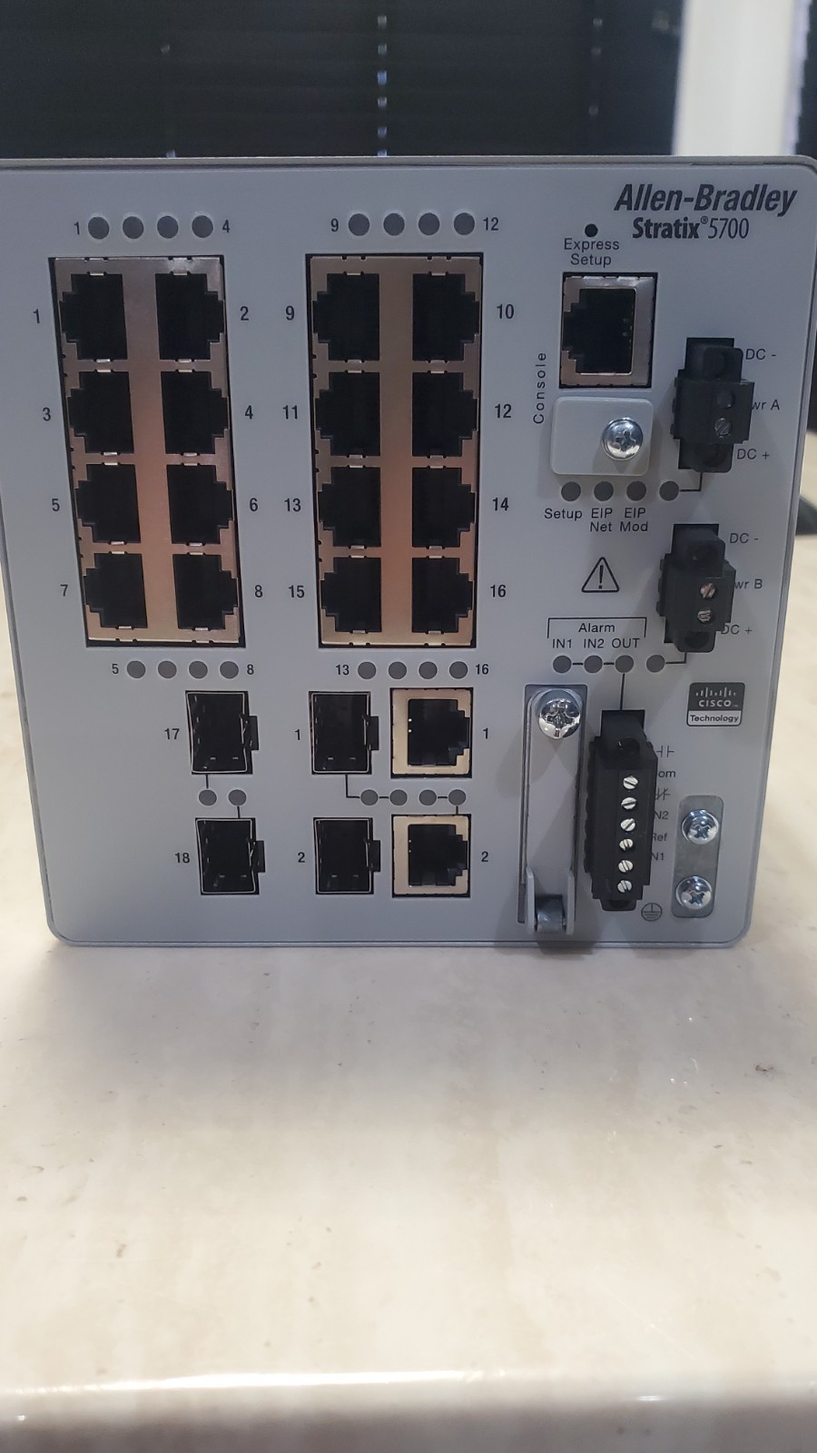 Allen Bradley Stratix 5700 1783-BMS20CGN Managed Ethernet Switch NEW