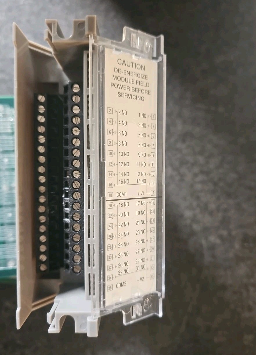 Honeywell HC900 900H32-0101 Digital Output Module 32-Channel 24VDC – Tested Exc.
