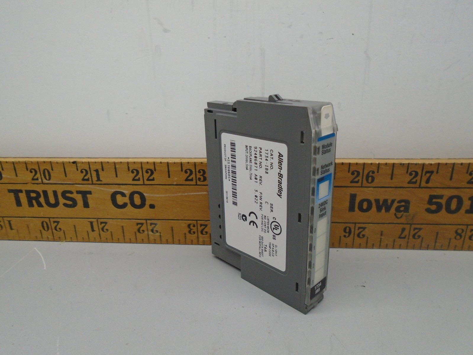 1734-IB8 /C Allen Bradley Digital DC Input 1734-1B8 N31