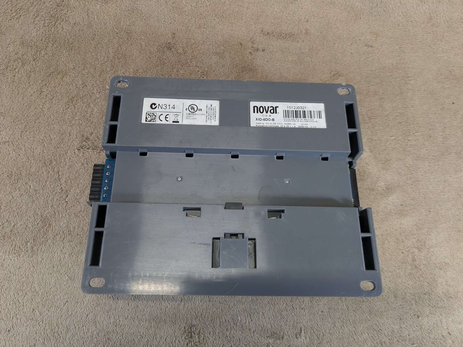 Novar Opus XiO.08 Control Unit XIO-8DO-B with Overide Switches