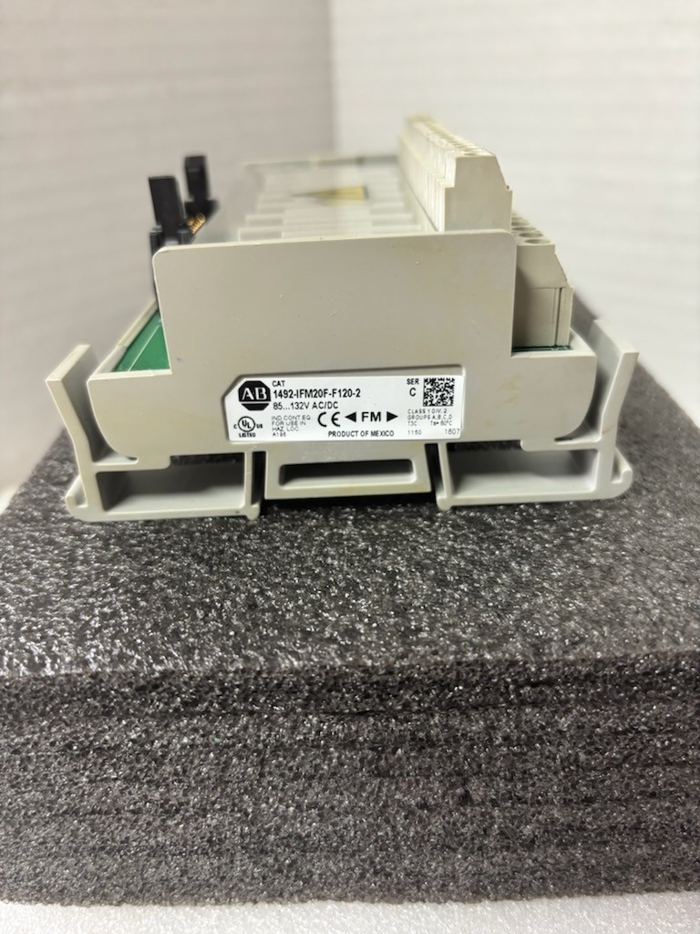 Allen Bradley 1492-IFM20F-F120A-2, 16 Channel Fusible Interface Module, Ser. C