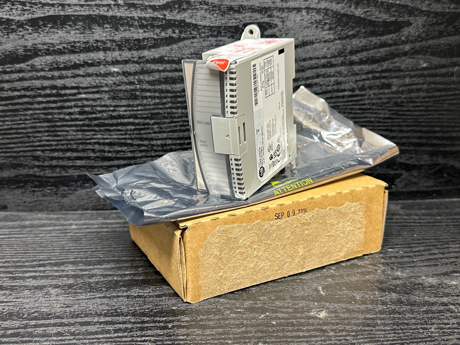 2024 Surplus Open Allen Bradley 1762-OW16 0W16 B MicroLogix 1200 Output Module