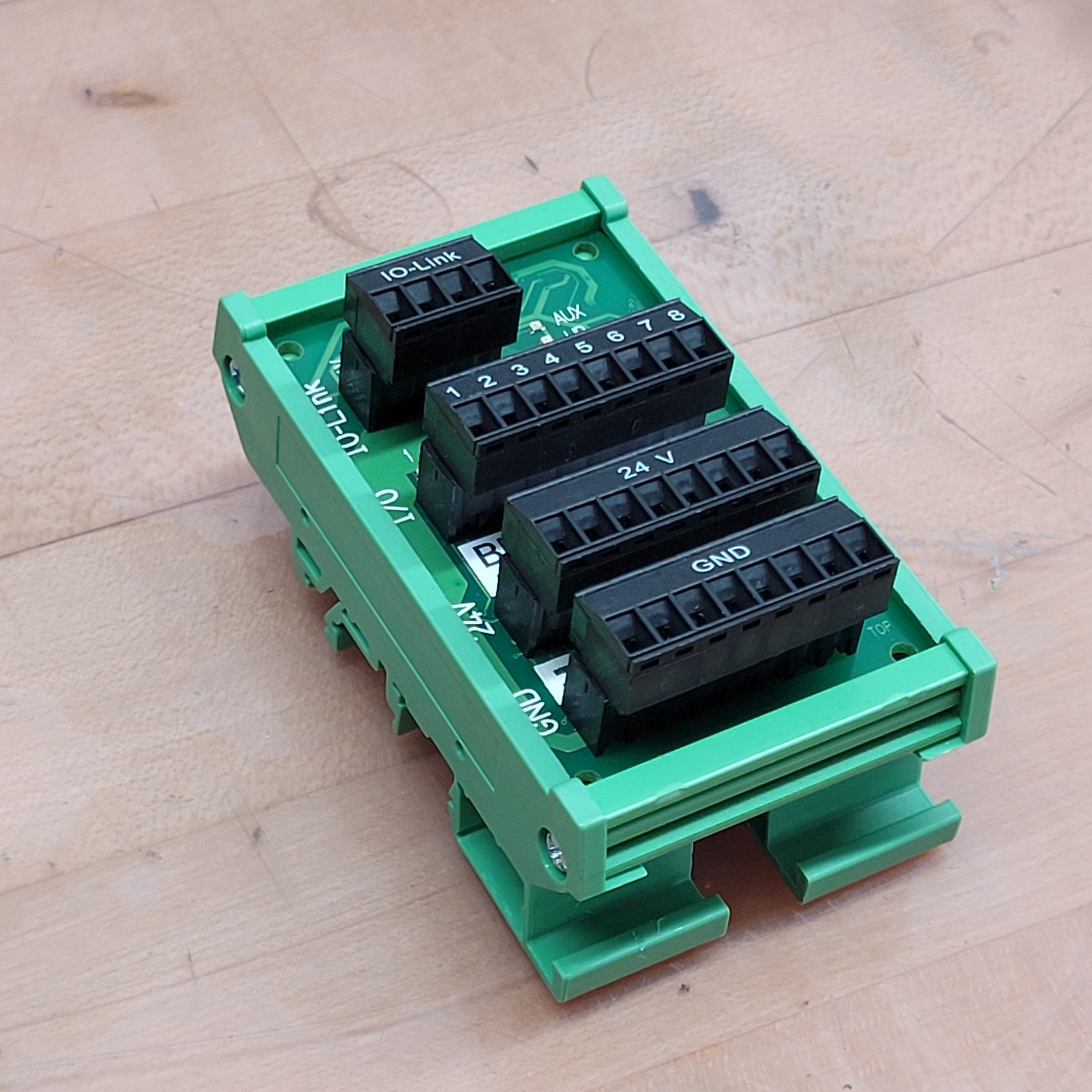 Balluff BNI007P Active Splitter, IO-Link 1.0, Input/Output 8, PVC Housing – USED