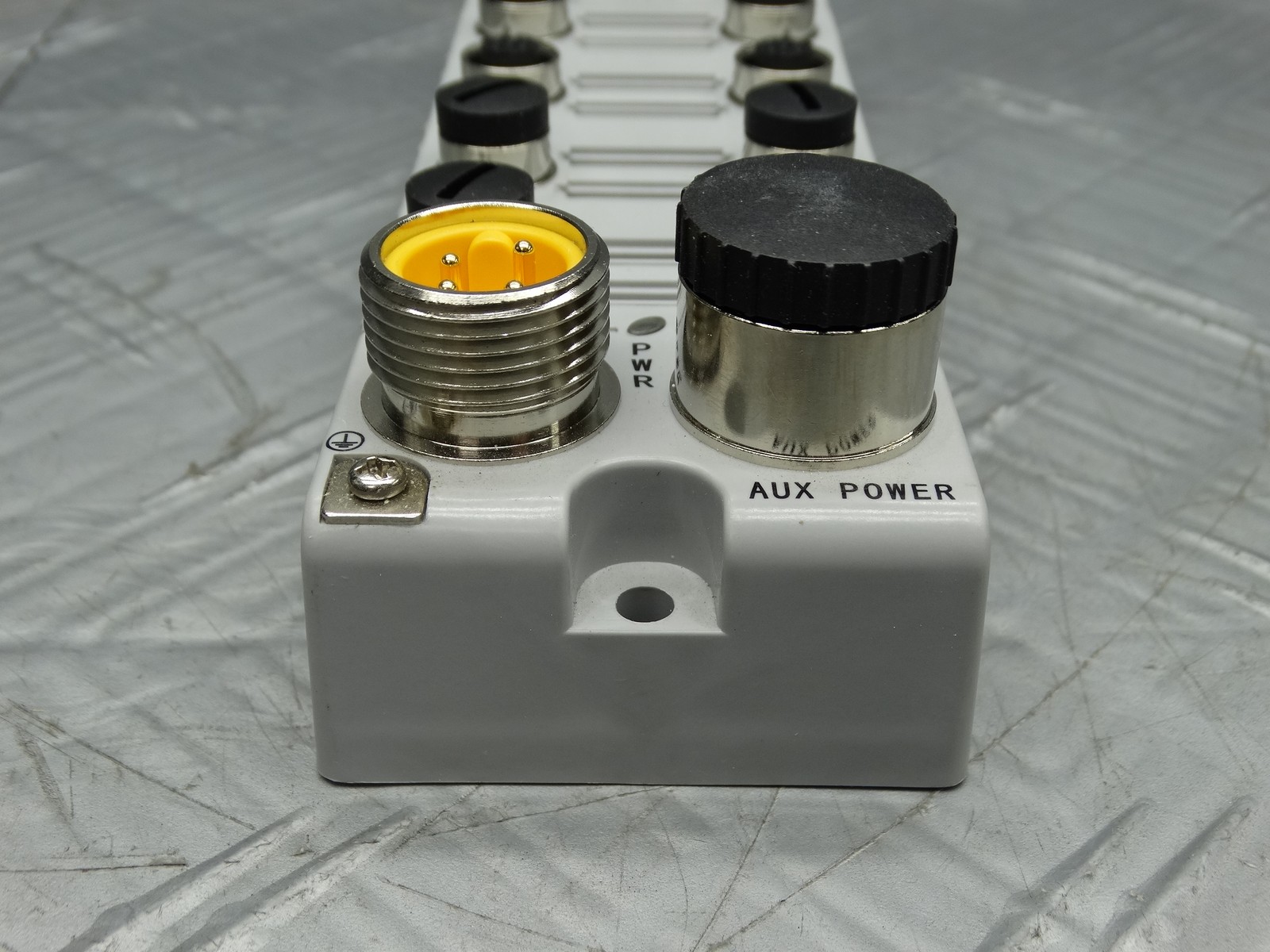 Allen Bradley 1732E-16CFGM12QCR/A ArmorBlock 16-PT l/O Module /w Ethernet