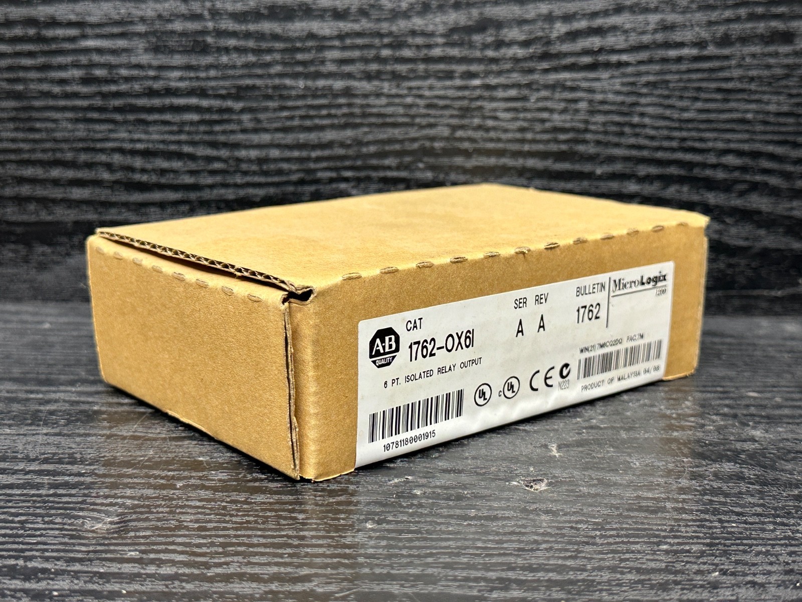 Surplus Sealed Allen Bradley 1762-OX6I 1762-0X61 MicroLogix 1200 Output Module