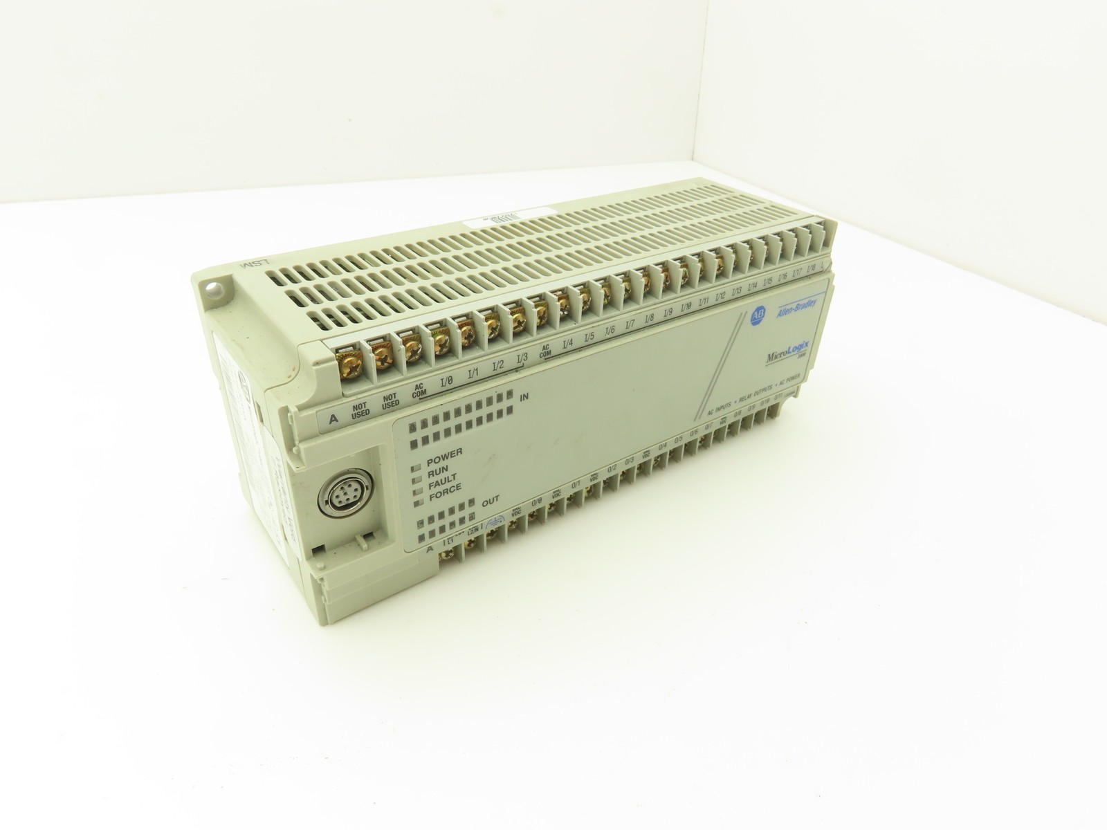 Allen Bradley 1761-L32AWA MicroLogix 1000 PLC Controller 100-240VAC Series E