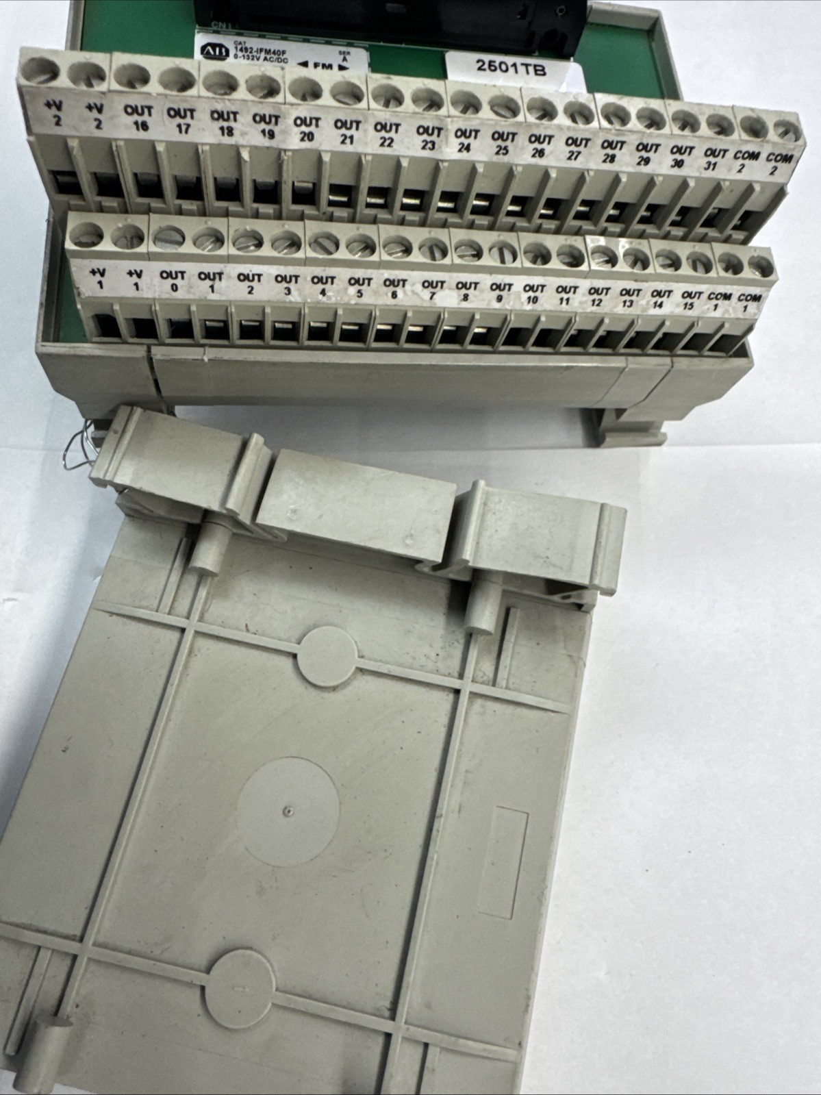 1492-IFM40F Allen-Bradley 40 Pt Digital Interface Module 2501TB