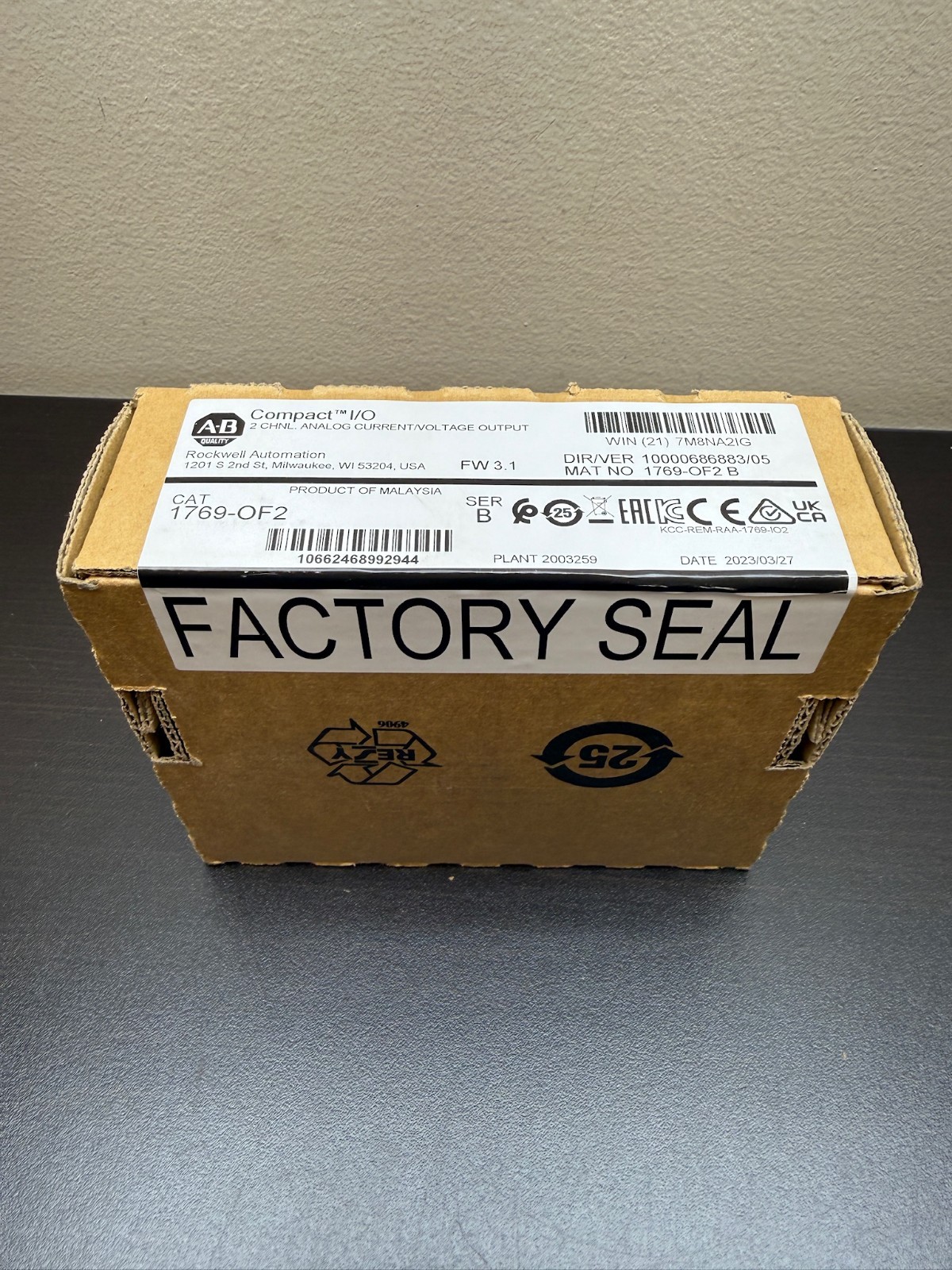 NEW SEALED Allen Bradley 1769-OF2 Analog Output Module CompactLogix PLC