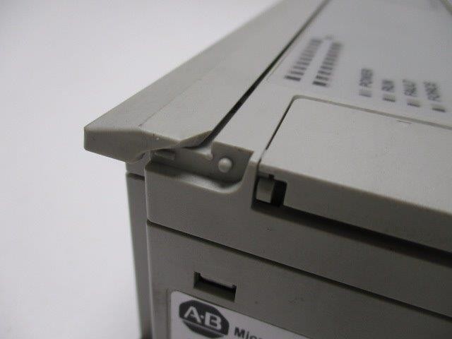 ALLEN BRADLEY 1761-L32AWA SER. E F/W 1.0 (AS PICTURED) NSMP