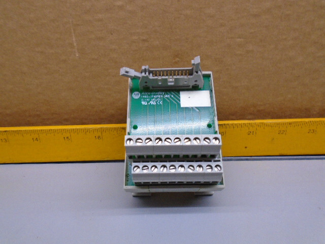1492-IFM20FN Allen Bradley Breakout Block 1492-IFM20FN W404