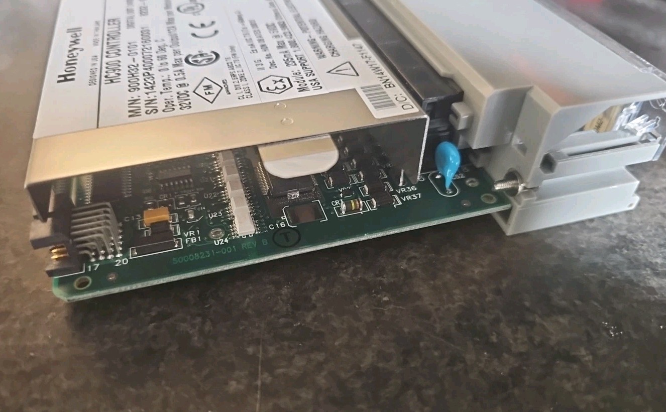 Honeywell HC900 900H32-0101 Digital Output Module 32-Channel 24VDC – Tested Exc.