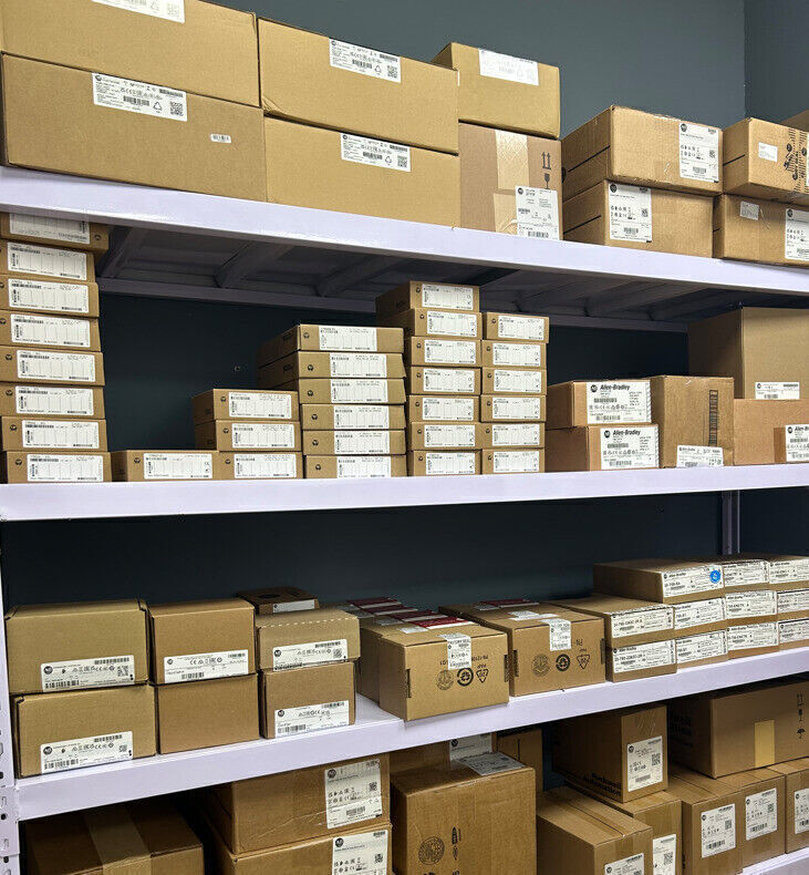 New Allen-Bradley 1769-PA4 CompactLogix Power Supply Module
