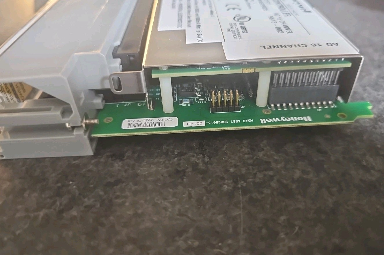 Honeywell HC900 Controller 900B16-0101 AO 16-Channel Analog Output Module