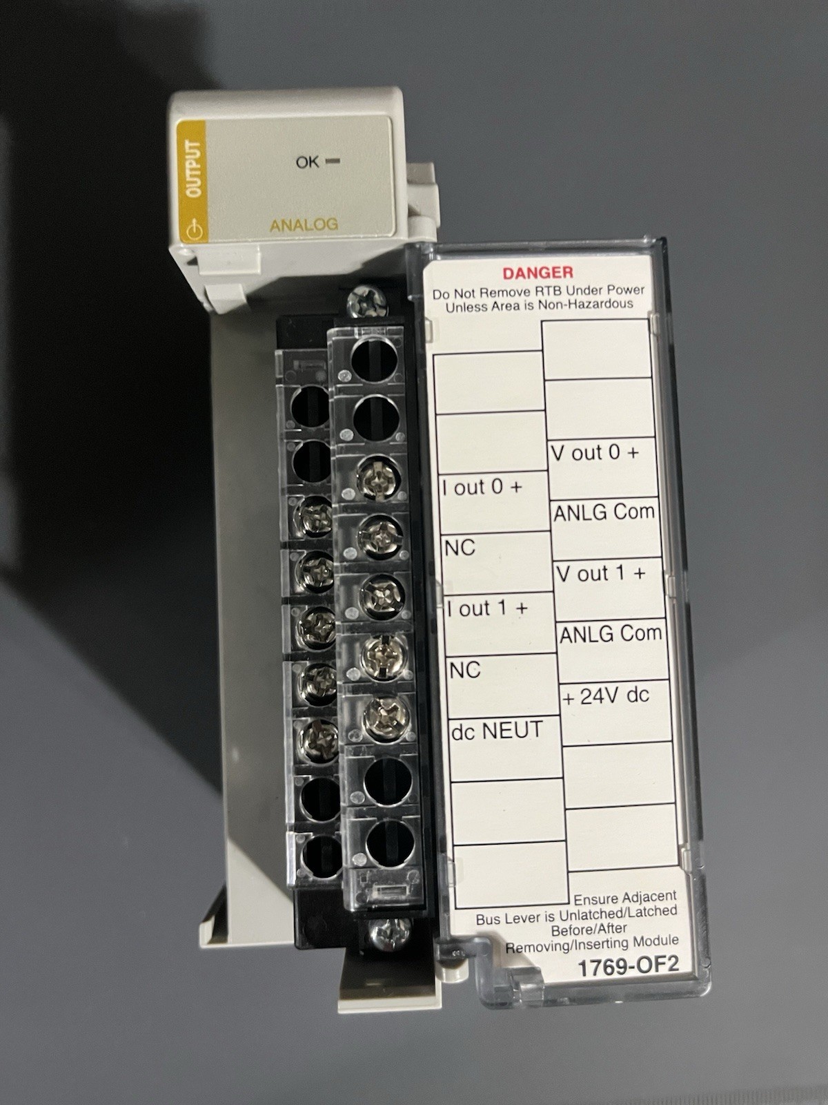 Allen-Bradley 1769-OF2 Analog Output Module CompactLogix PLC