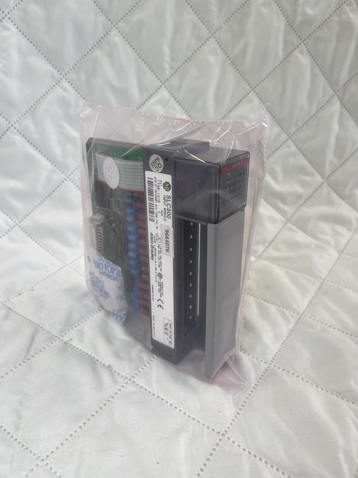 ALLEN BRADLEY 1746-IM16 C AB SLC 500 PLC INPUT MODULE New with not box Ser: C