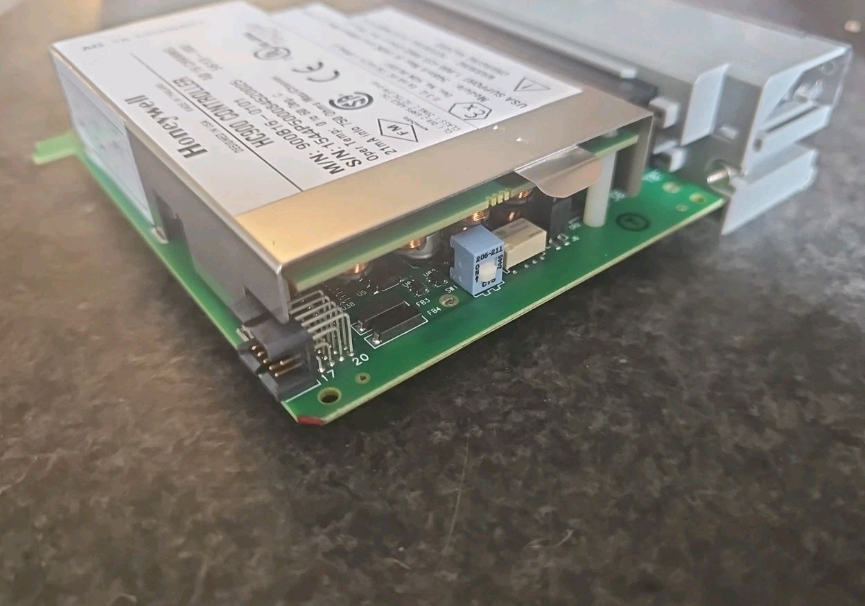 Honeywell HC900 Controller 900B16-0101 AO 16-Channel Analog Output Module