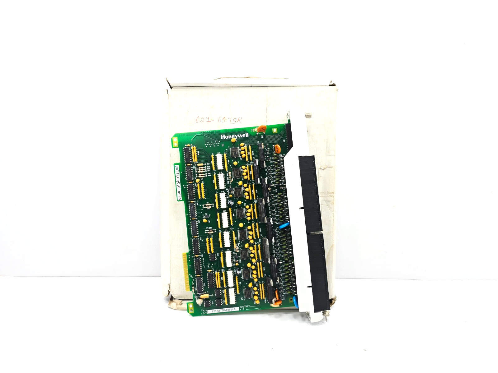 621-6575R HONEYWELL PLC OUTPUT MODULE 24VDC