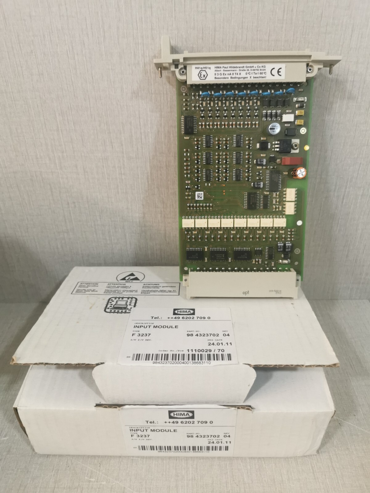 HIMA F 3237 INPUT MODULE 98 4713302 REV 04- NEW WITH FILTHY BOX