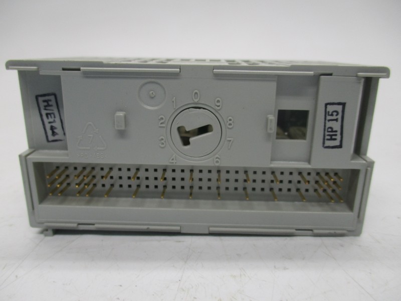 ALLEN BRADLEY 1794-IA8 SER. A REV. C01 120VAC NSNP