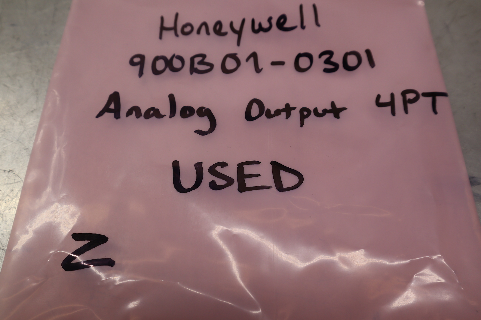 Honeywell 900B01-0301 Analog Output Module 4PT Used With Warranty See All Pics