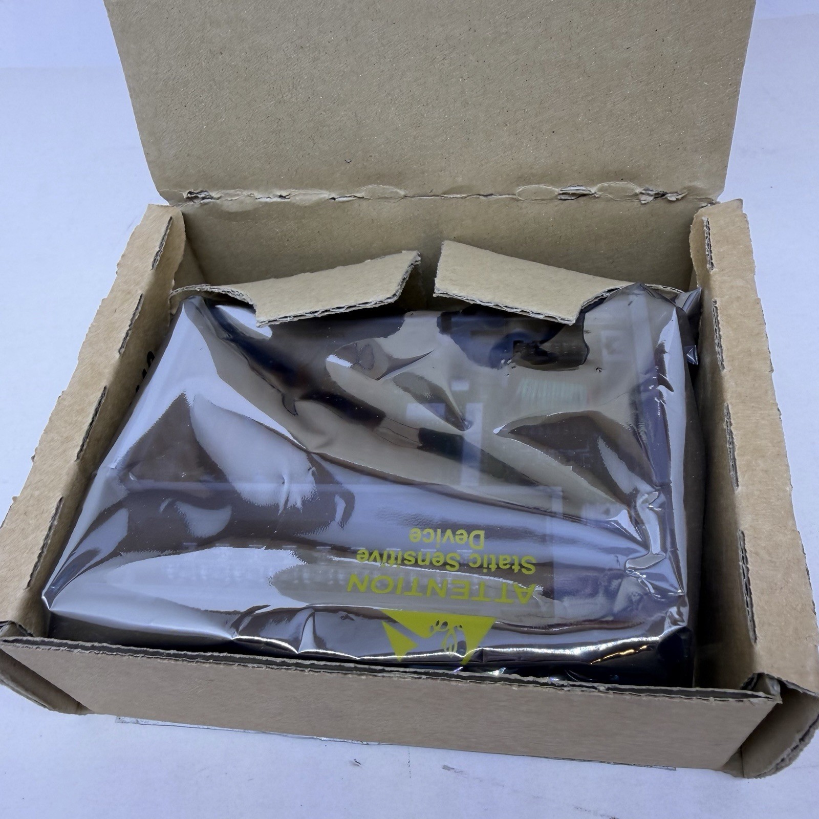 Allen-Bradley 1769-IA16 Compact I/O Input Module 16Pt 120V AC Series A New Open