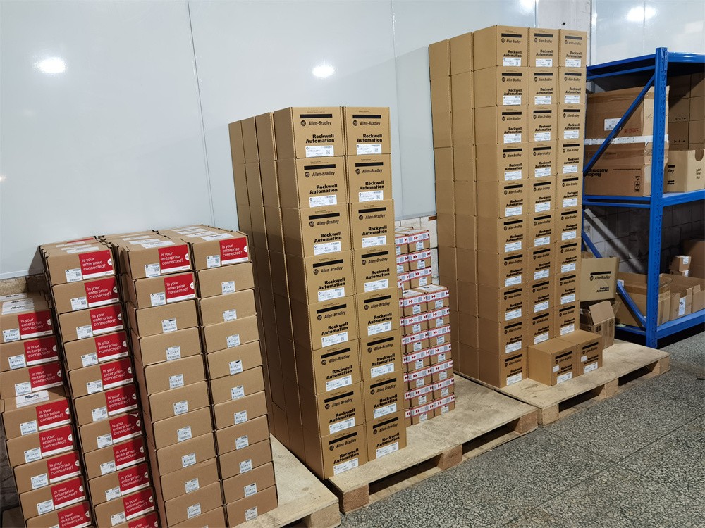 POINT I/O 4-Ch 1734-OW4 /C Relay Output Module Surplus