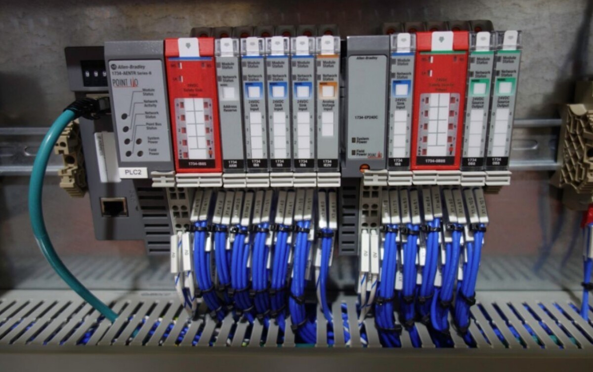 Sealed 1756-IF8IHK SER A ControlLogix 8 Pt A/I HART Iso Analog Input US Free Tax