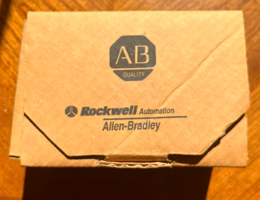 New Allen Bradley 1492-IFM40F Ser A 40PT Interface Module 0-132V NIB