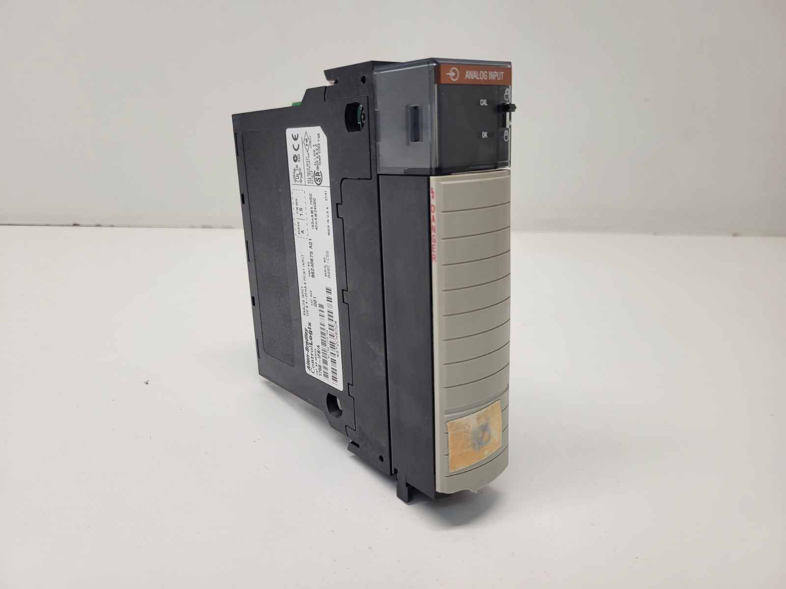 USED! ALLEN-BRADLEY ANALOG INPUT MODULE 1756-IF8/A *CHIPPED*