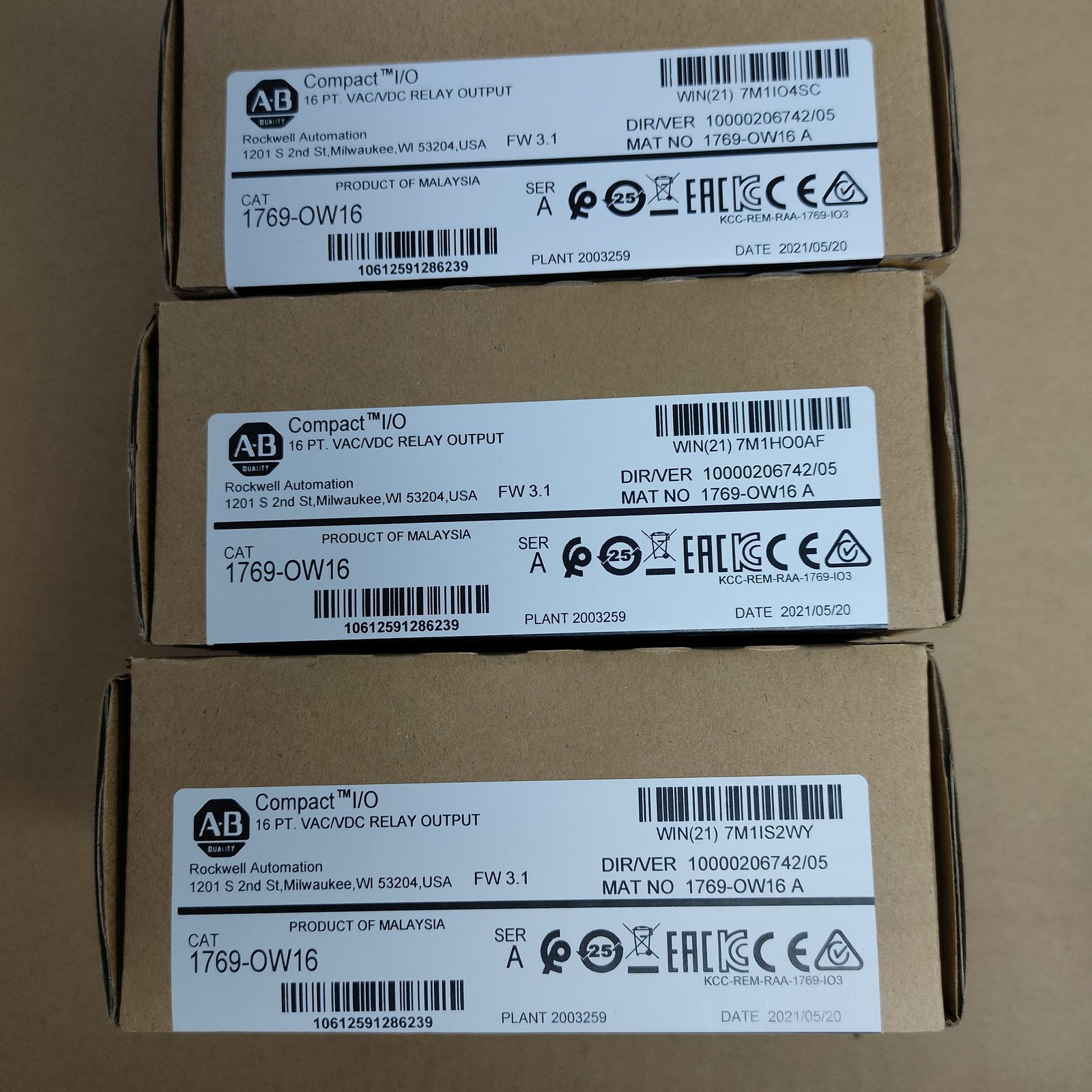 BRAND NEW AB 1769-OW16 CompactLogix Relay Output Module 1769OW16 PLC