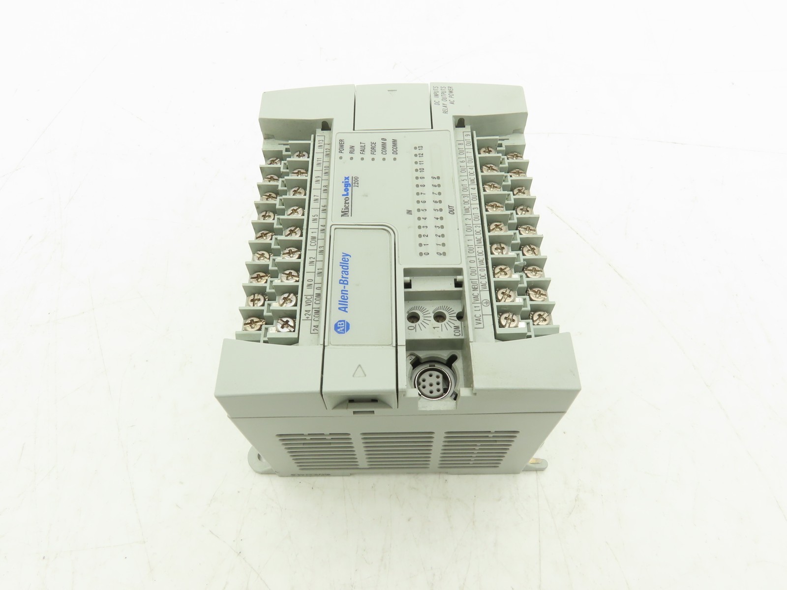Allen Bradley 1762-L24BWA MicroLogix 1200 PLC Controller I/O Module Ser C Rev B