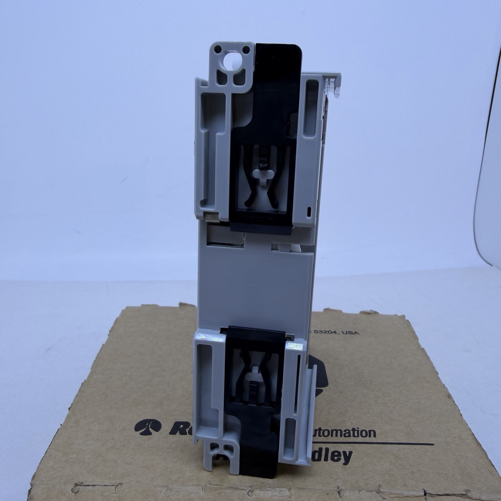 Allen-Bradley 1769-IA16 Compact I/O Input Module 16Pt 120V AC Series A New Open