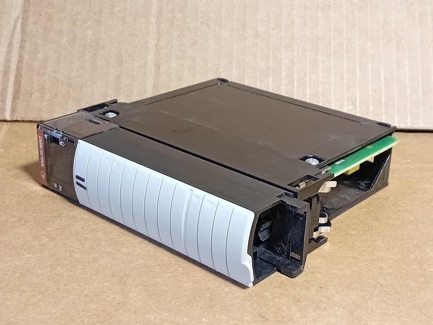 2018 ALLEN-BRADLEY 1756-IF8I ControlLogix 8 Point Analog Input – Electrical