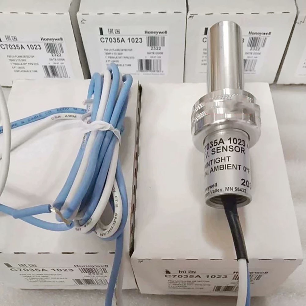 Honeywell New In Box C7035A1049 C7035A1064 C7035A1031 C7035A1023 Flame Detector