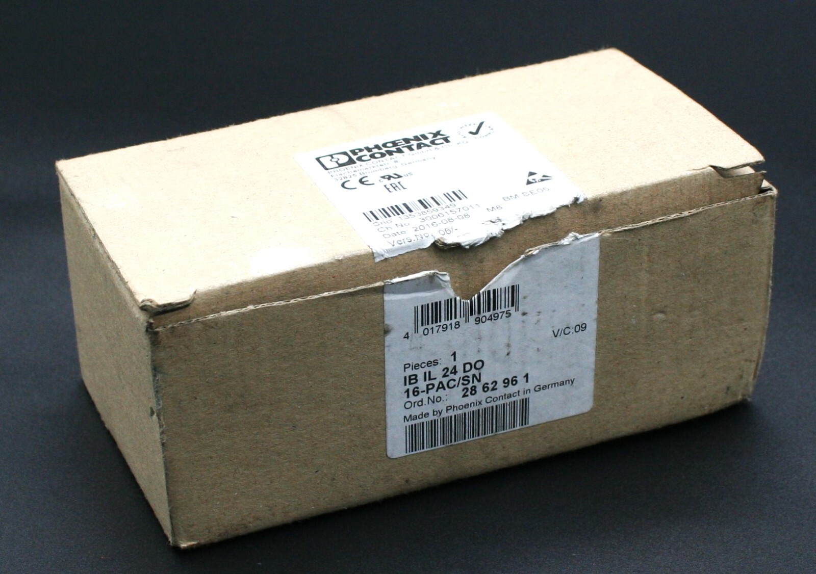 One (1) Phoenix IB IL 24 DO 16-PAC Digital Output Terminal Module Germany NEW