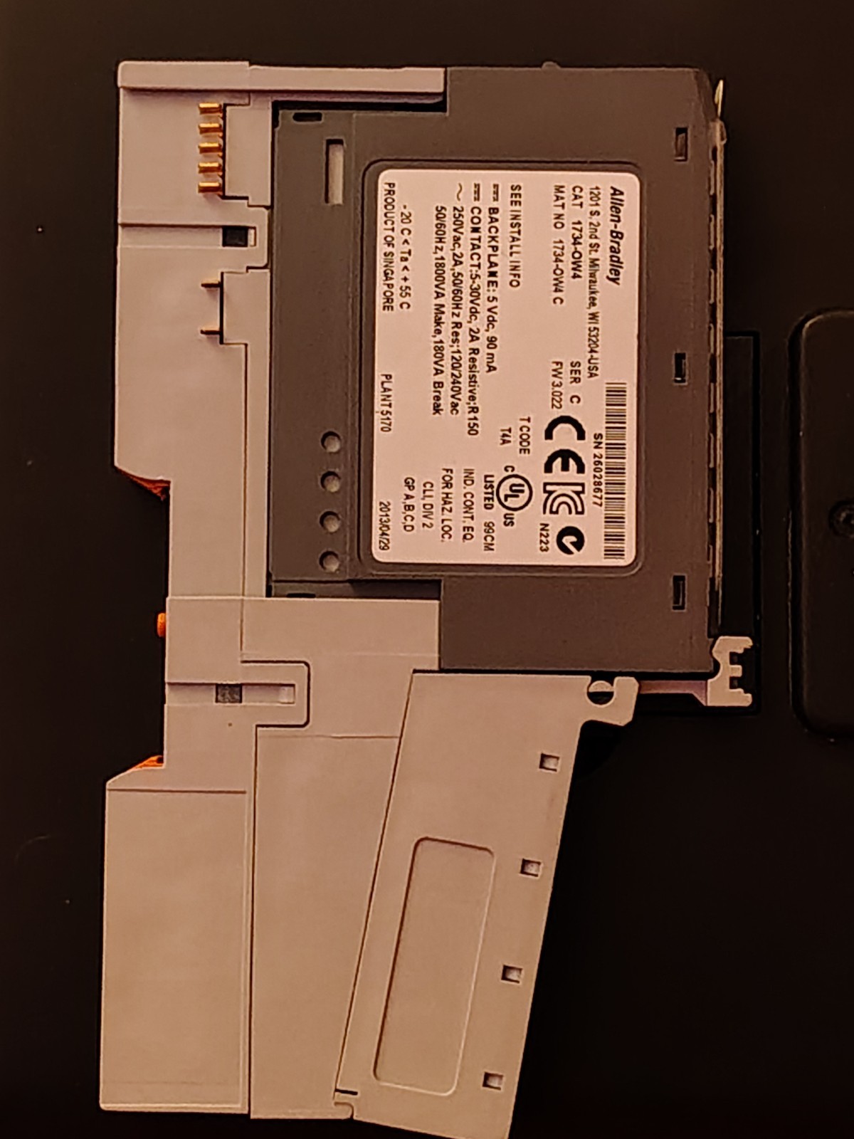 Allen-Bradley 1734-OW4/C Output Module 4 Channel w/ 1734-MB/A & 1734-RTBS/A