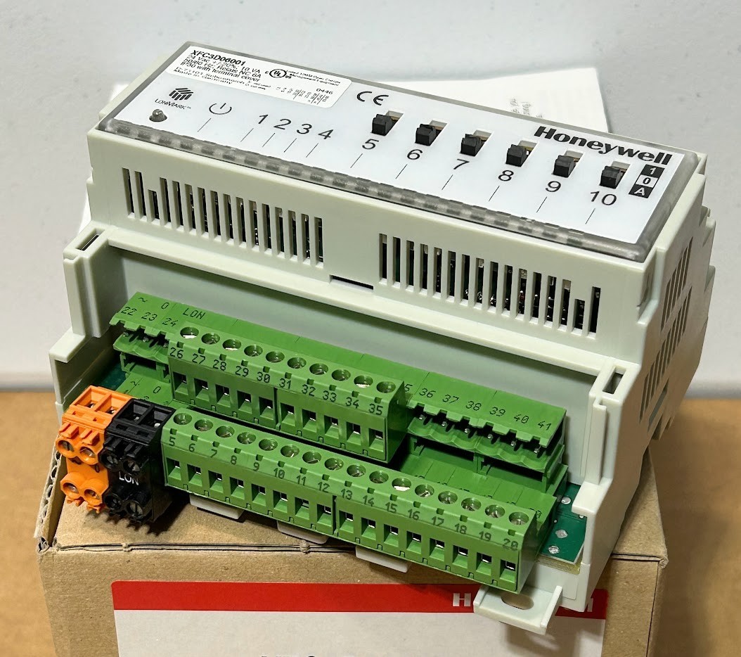Honeywell XFC3D06001 Excel Smart I/O NEW OPEN BOX