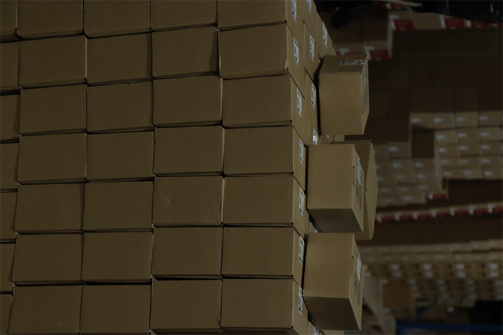 Fast Delivery Sealed in Box Control Logix 8 Point A/O I or V Module 1756-OF8