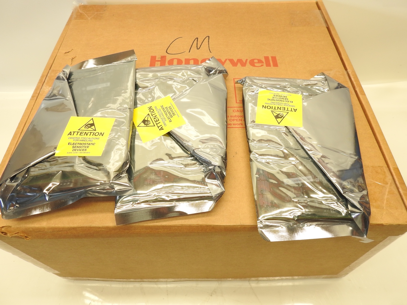 New Genuine Honeywell C300 Controller Kit 51405046-175 51308307 338285-009 5140
