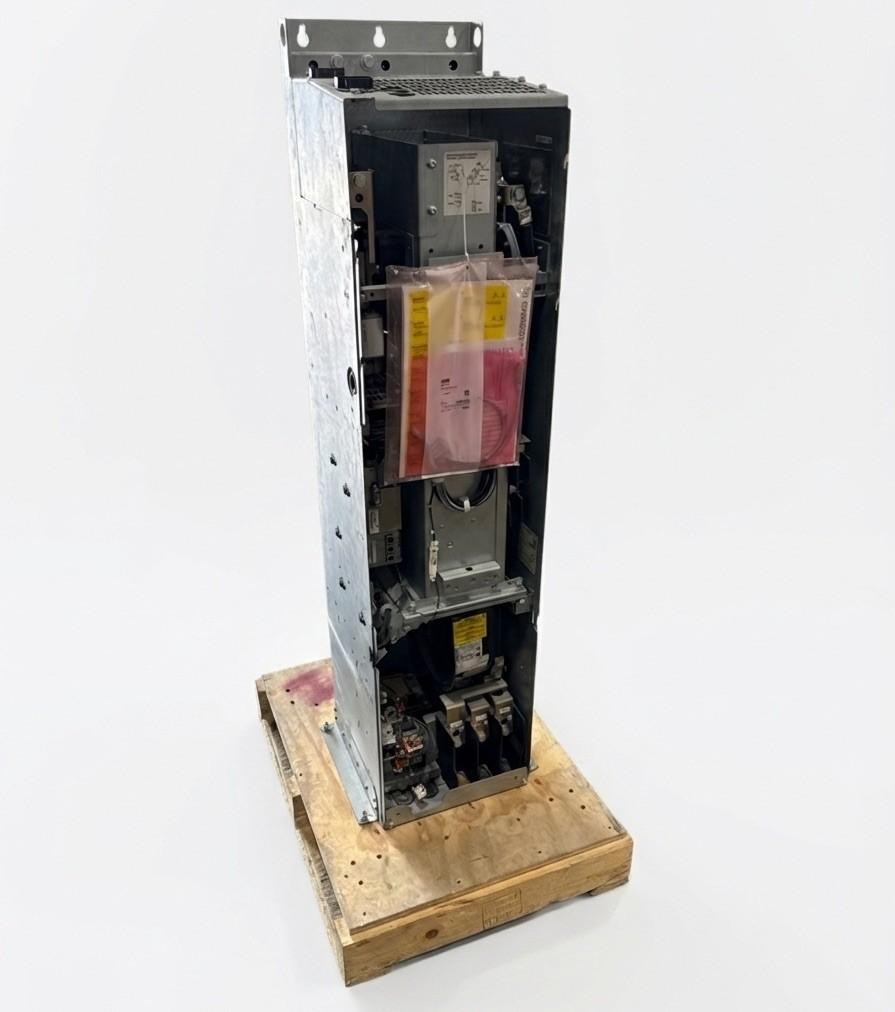 Siemens 6SL3330-7TE32-6AA3 SINAMICS S120 Active Line Module w/ No Panel Cover