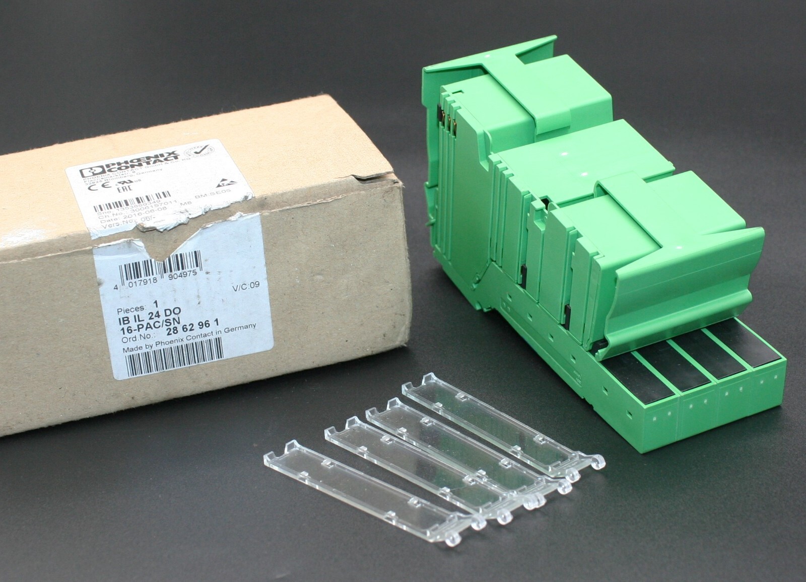 One (1) Phoenix IB IL 24 DO 16-PAC Digital Output Terminal Module Germany NEW