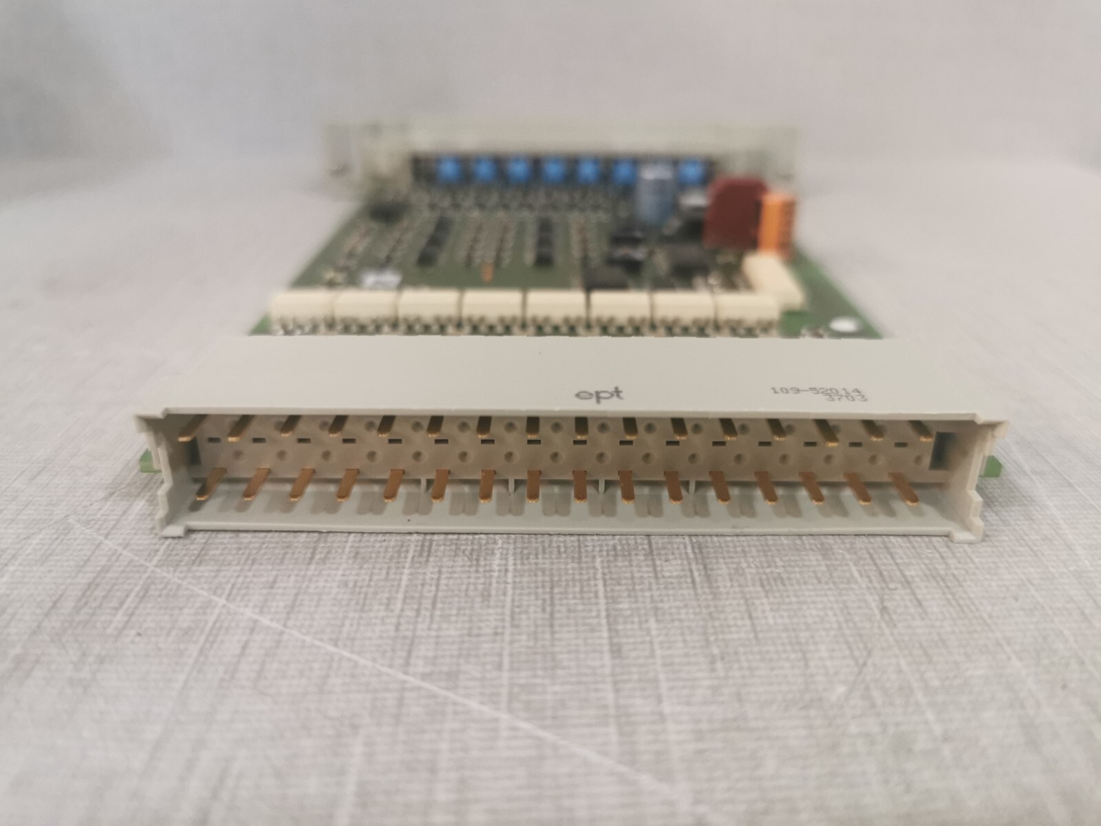 HIMA F 3237 INPUT MODULE 98 4713302 REV 04- NEW WITH FILTHY BOX