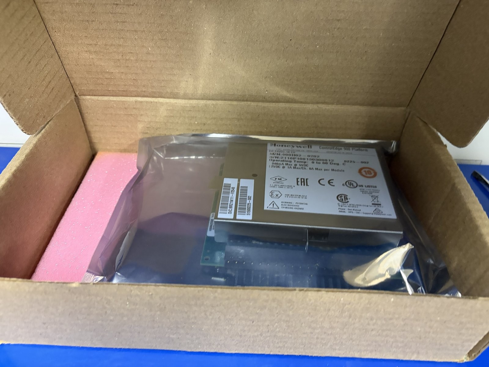 Honeywell 900KH02-0202 ControlEdge 900 Digital Output 24VDC 16-Ch Coated NEW