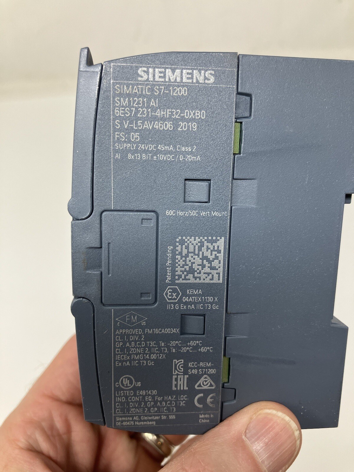 Siemens SIMATIC S7/1200 SM 231 6ES7 231-4HF32-0XB0 Analog Input Module