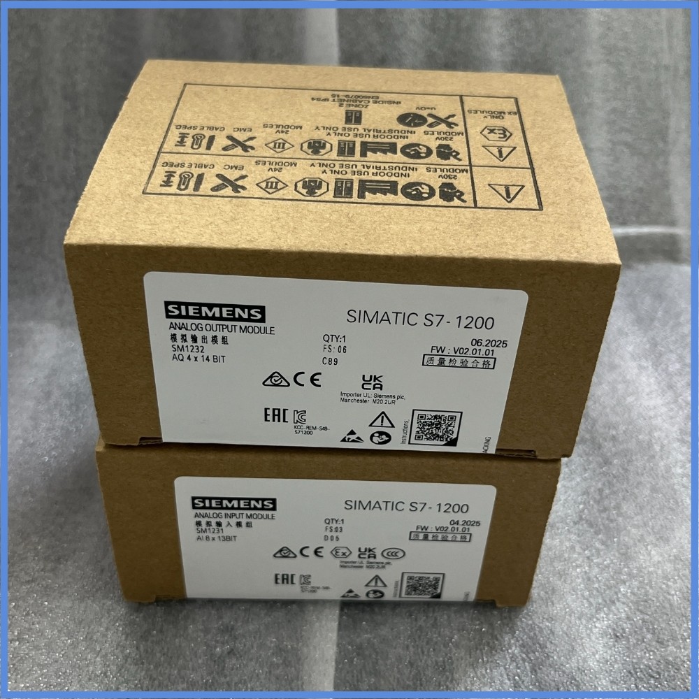 Original ANALOG OUTPUT MODULE 6ES7 231-4HF32-0XB0 6ES7232-4HD32-0XB0 SIEMENS