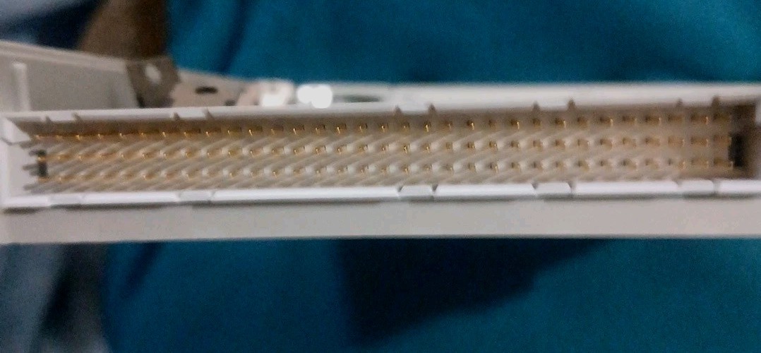 HONEYWELL ANALOG OUTPUT 51304483-100 NEW OPEN BOX