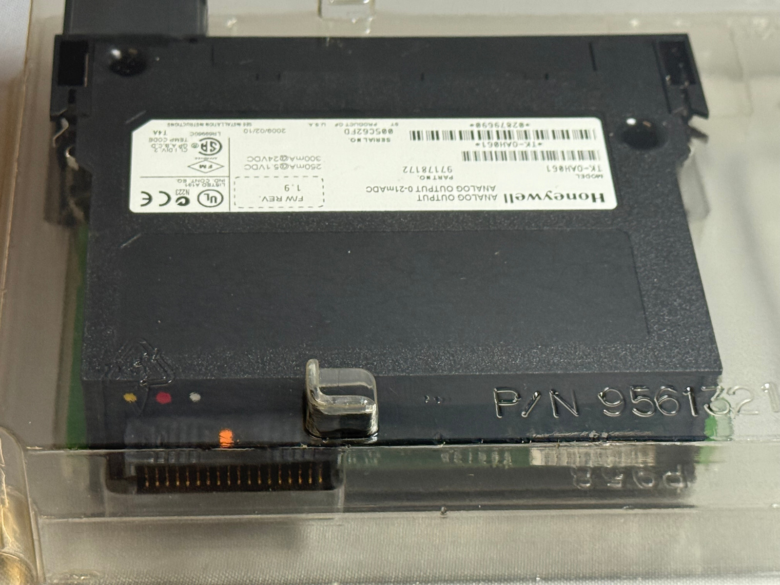 Honeywell TK-OAH061 Model Rev J01 Analog Output Module 97178172