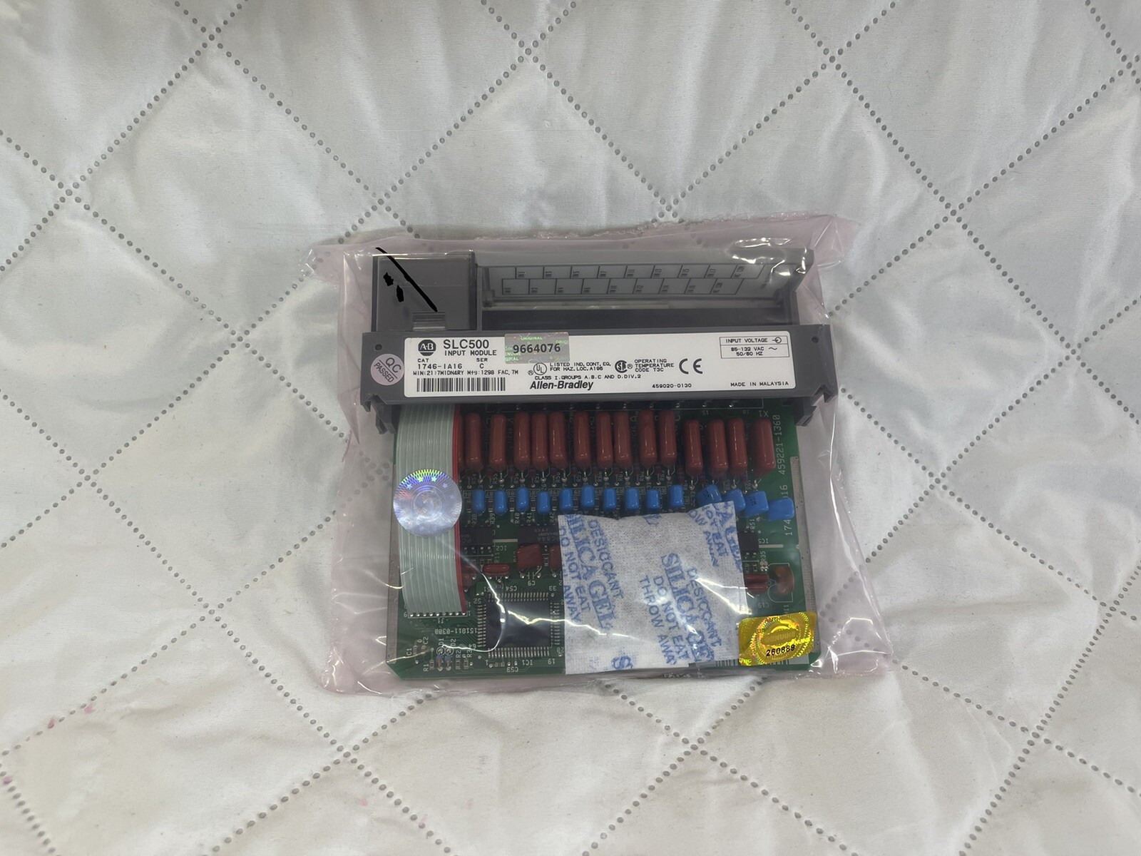 ALLEN BRADLEY 1746-IM16 C AB SLC 500 PLC INPUT MODULE New with not box Ser: C