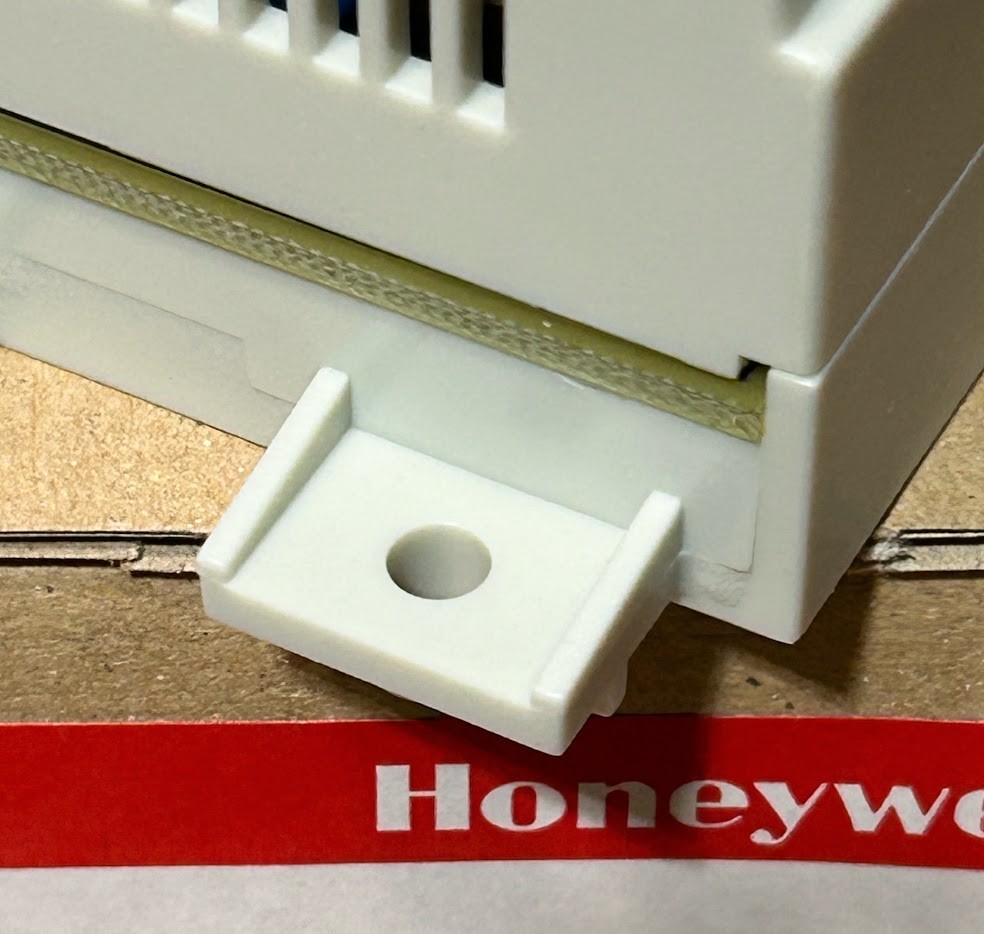 Honeywell XFC3D06001 Excel Smart I/O NEW OPEN BOX