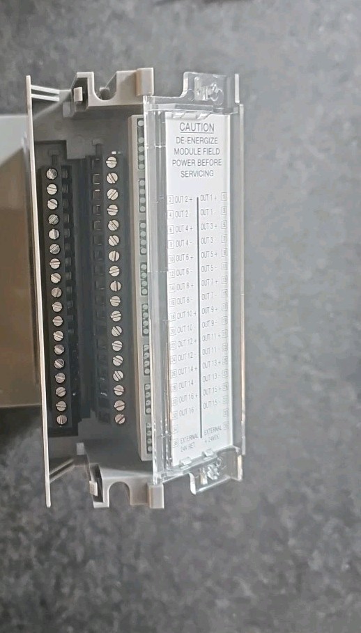Honeywell HC900 Controller 900B16-0101 AO 16-Channel Analog Output Module